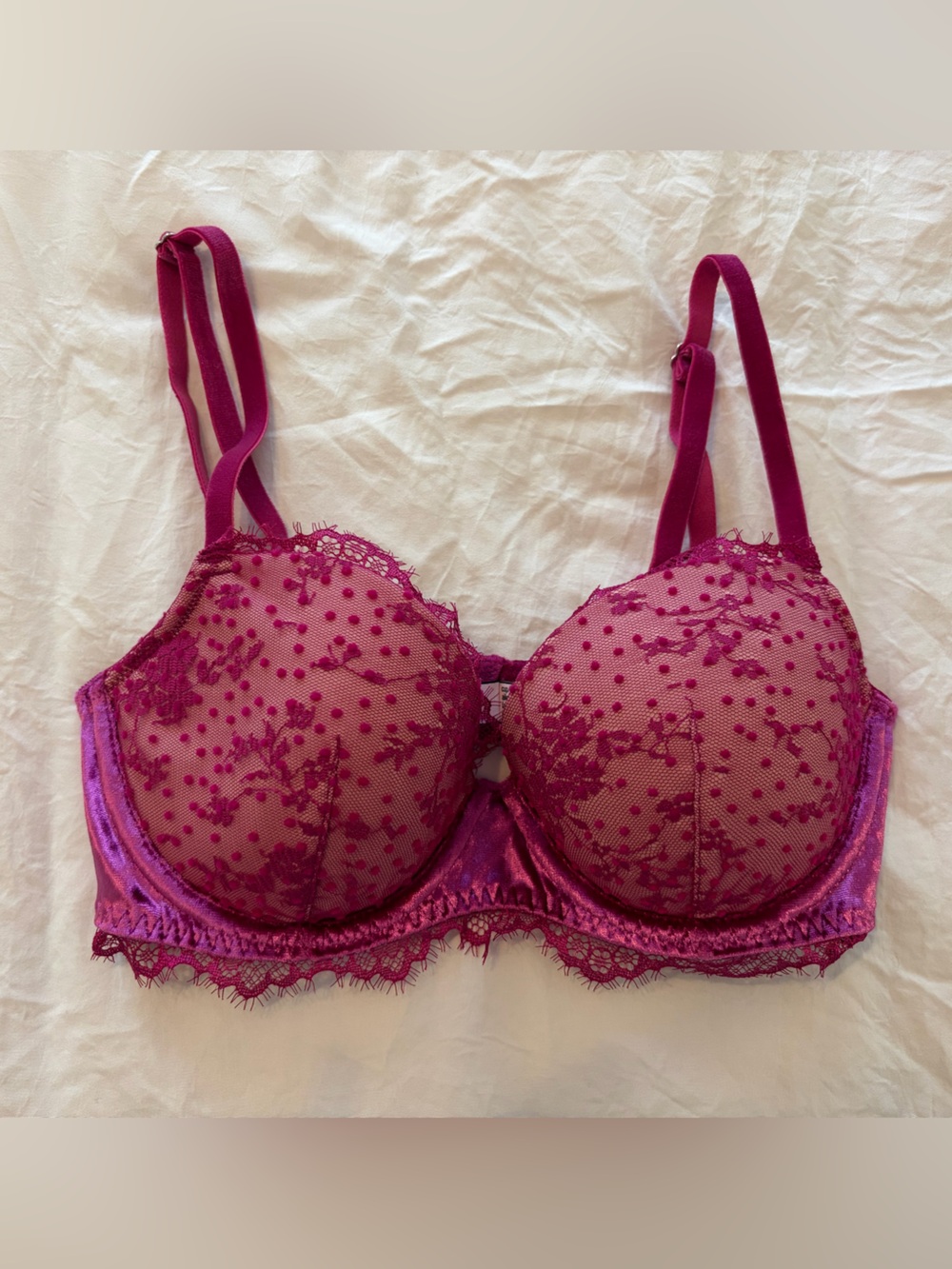 Victoria's Secret 34B Dream Angels Lined Demi Velvet Flocked Dot Lace Bra Pink